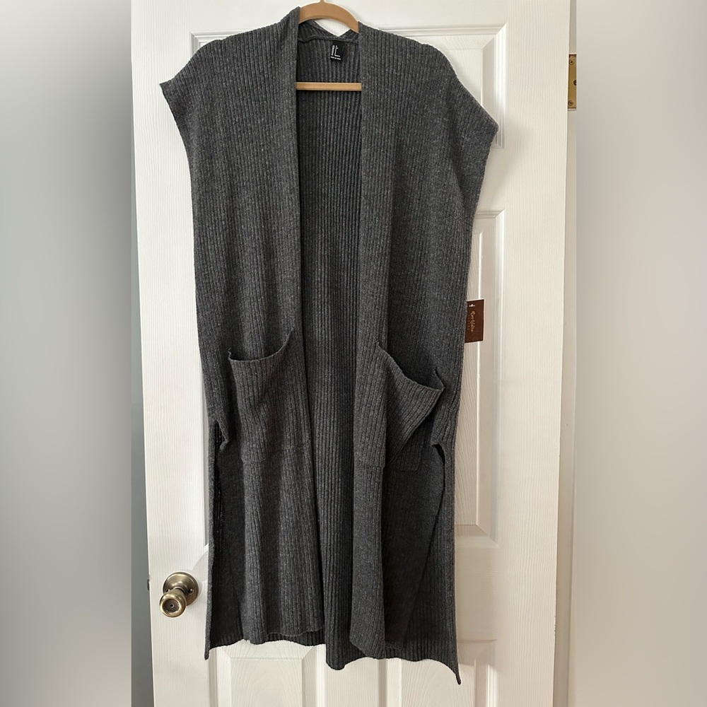 Portfolio Living sleeveless cardigan new with tags